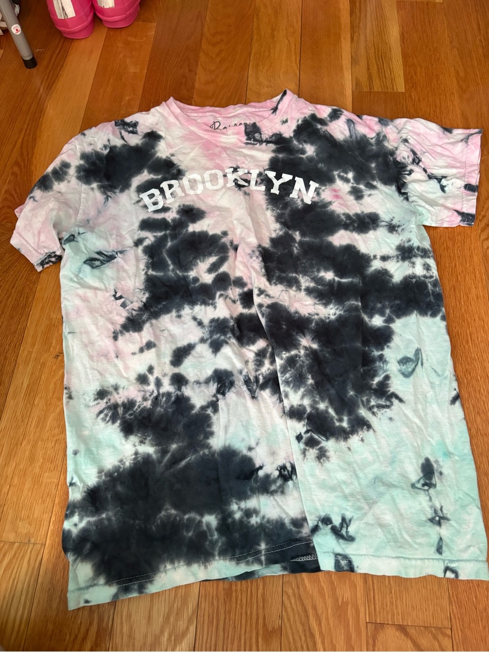 Tie-Dye 'Brooklyn' Graphic Tee in Pink, Black & Mint